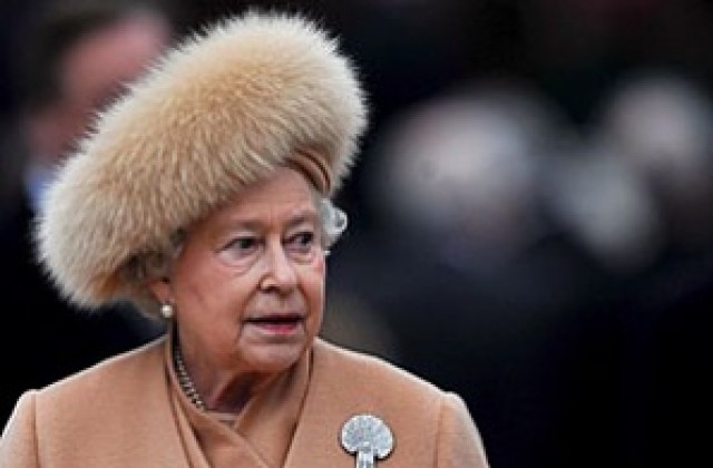 Кралица Елизабет II изпрати на Първанов поздравителен адрес за 3 март