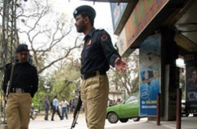Първи арести за атентата срещу отбора по крикет
