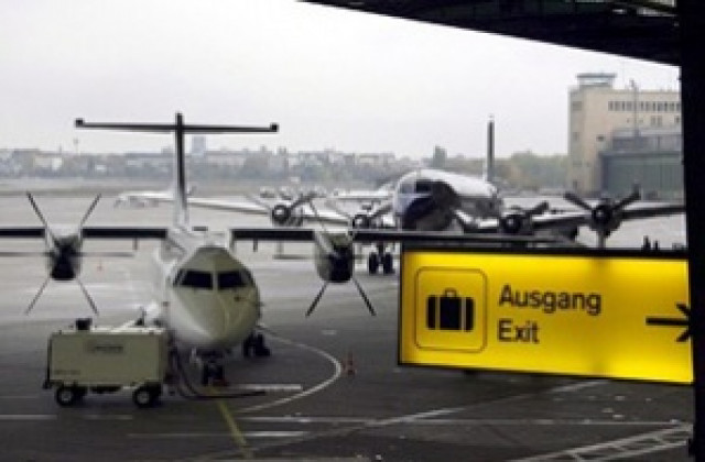 Самолет Виена – София се приземи принудително след излитането си