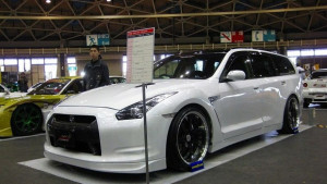 Японски тунери създадоха Nissan GTR комби