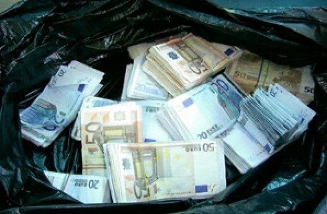 Двама късметлии прибраха по 11 млн. евро от лотария