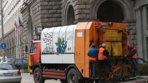 Цената да управляваш чистотата на София