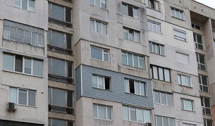 ГЕРБ не спира санирането, свършили парите