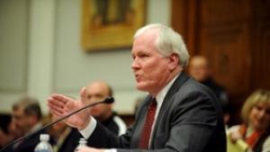 Да върнат поне половината от бонусите поиска президентът на AIG