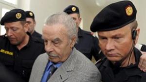 Фрицъл ще води царски живот в затвора