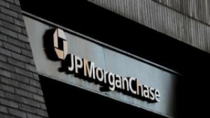 Получилата държавна помощ JPMorgan Chase купува самолети