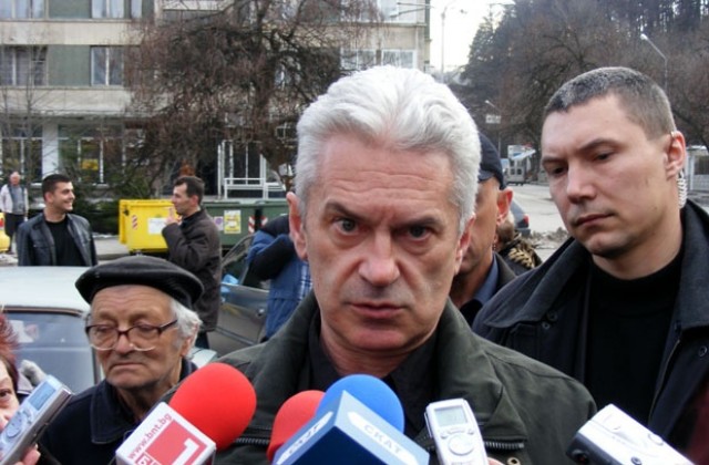 Няма етническо напрежение в страната според Сидеров