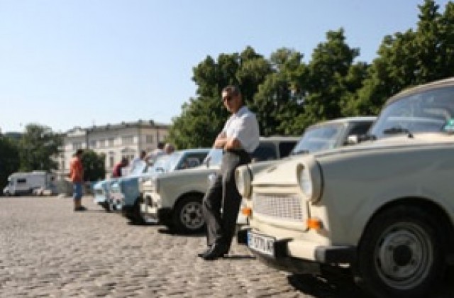 С Трабант към върховете на НАТО