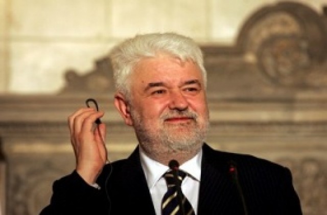 Сърбия спира назначенията в администрацията?