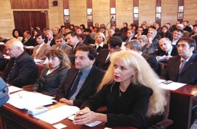 Общинските съветници на Добрич заседават