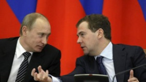 Путин получава повече от Медведев