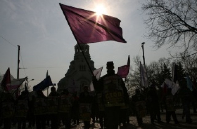 Кремиковските металурзи отново на протест