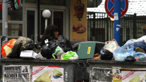 София расте старее и тъне в боклук