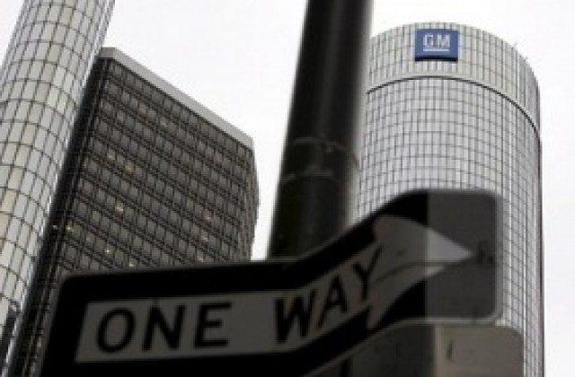 GM и Chrysler трябва да бъдат оставени да фалират според повечето американци