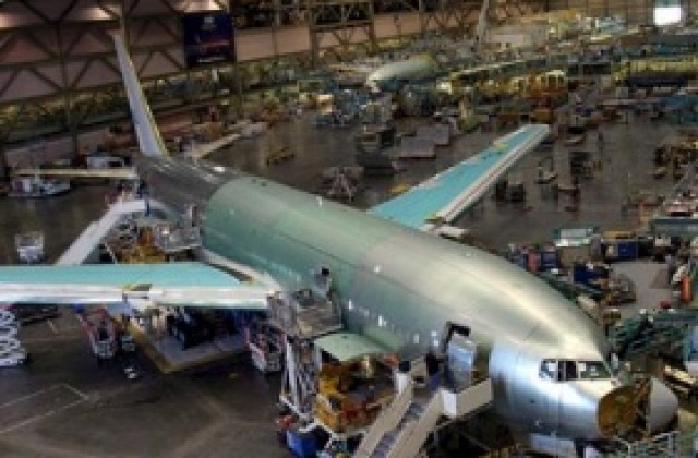 Boeing свива производството на 777