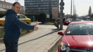 Отпадна единствената дама в Обади се като стигнеш