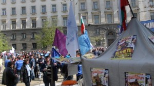 Работниците от Кремиковци и Автомагистрали Черно море протестират