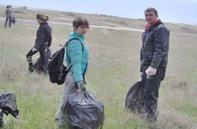 Почистиха резервата Балтата