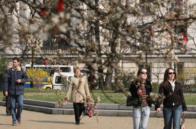 Безпрецедентно свиване на икономиката