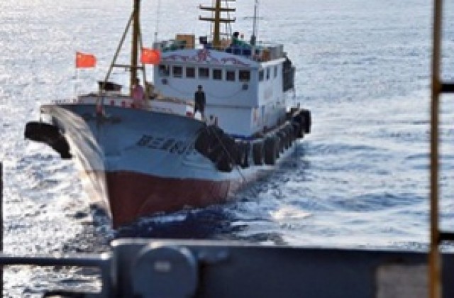 Руски траулер потъна край Норвегия