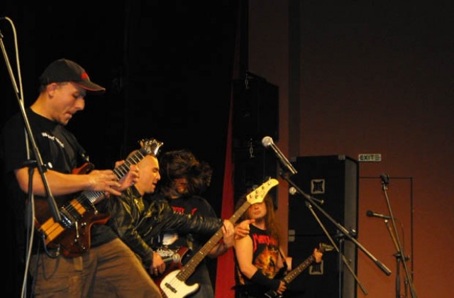 Три рок групи от Разград заедно в благотворителен концерт