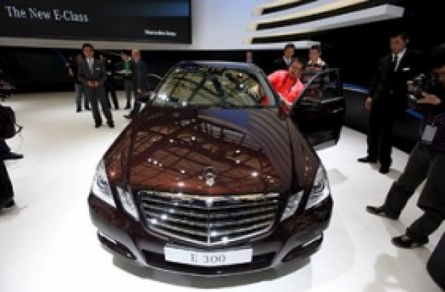 И Daimler на загуба в началото на годината