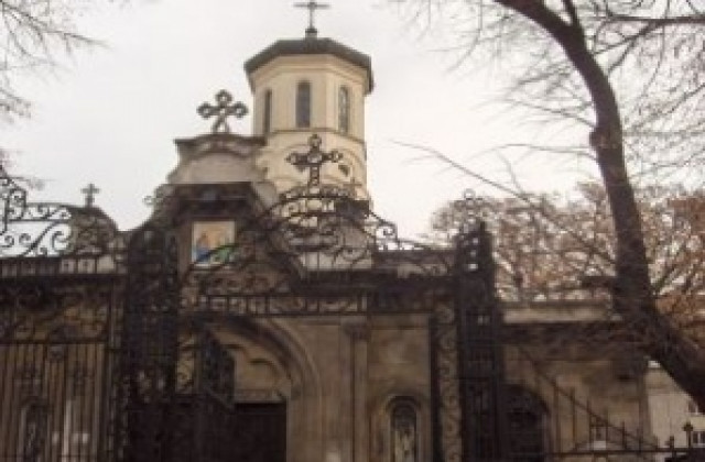 Изложба на православни фотографии в галерията