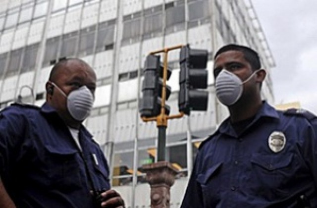 Нови 15 смъртни случая от свински грип в Мексико