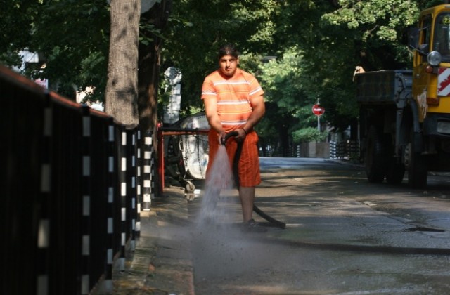 От днес до 12 май ще се мият улици в район Средец