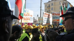 Може да платят на Автомагистрали Черно море още тази седмица