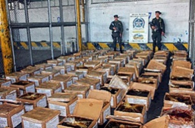 Колумбийската полиция залови кокаин за близо $ 100 млн. в пристанище Картахена