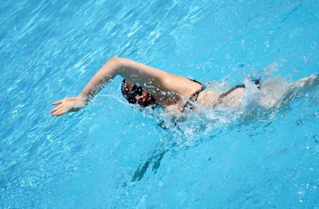 Анулират плувни рекорди заради бански костюми