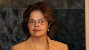 Цяла Бразилия наблюдава под микроскоп рака на Дилма Русеф