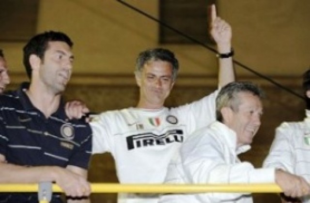 Моуриньо: Не съм лицемер, мисля за Реал