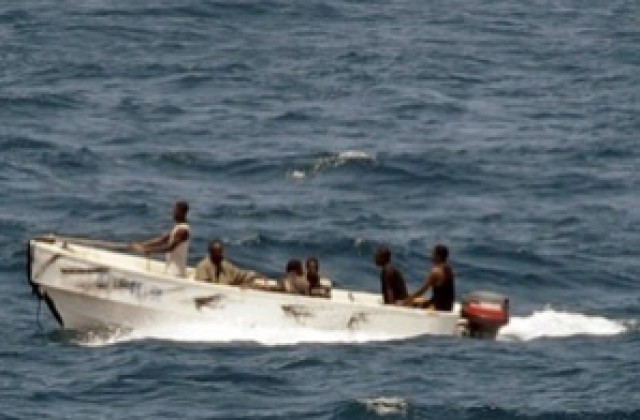 Сомалийски пирати отвлекли 28 кораба само през месец май