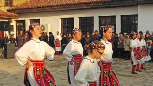 Ансамбъл Добротица с две награди от конкурса Децата на България