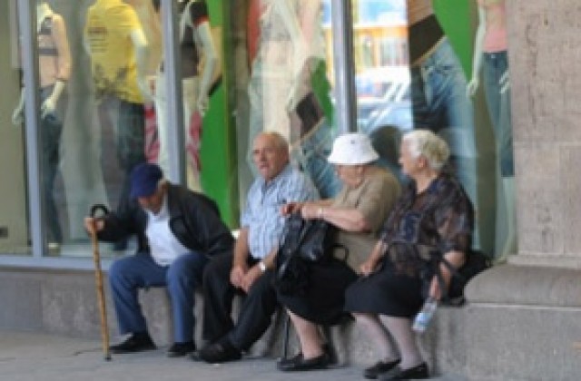 Кой увеличава пенсиите?