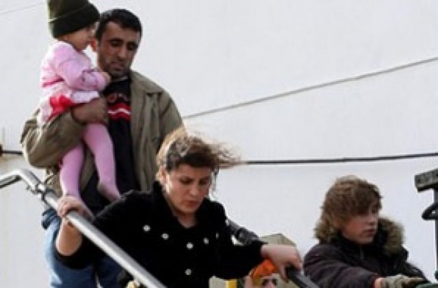 Българи са арестувани за превоз на нелегални имигранти в Италия