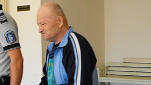 Подсъдим за двойно убийство обвини майка че е убила детето