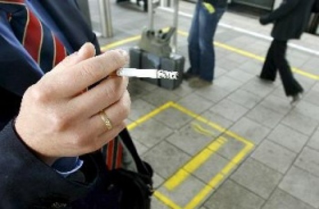 Гърция забранява пушенето на обществени места от 1 юли