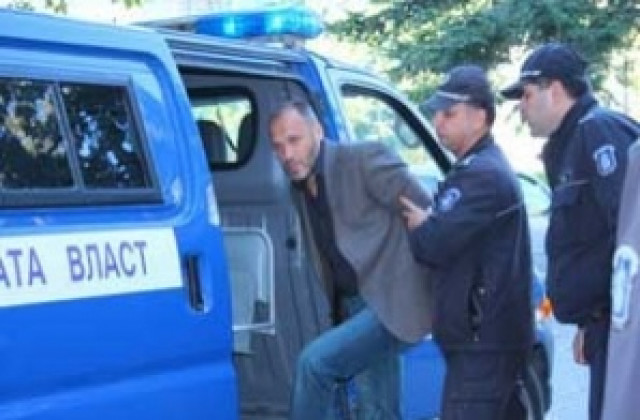 Кандидат-депутатът Иван Славков остава в ареста
