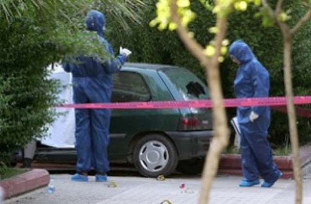 Жестоко убийство на полицай в Атина
