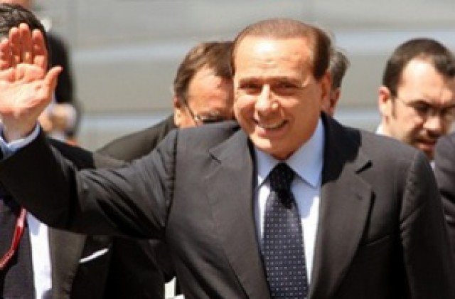 Берлускони поведе битка срещу чужди медии