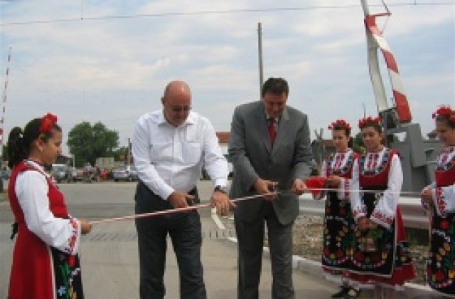 Близо 90 жп прелеза у нас модернизирани с нова еластична настилка