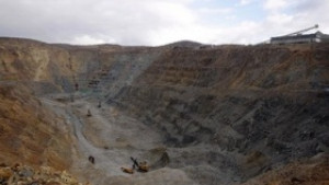 Anglo American отхвърли предложението за сливане с Xstrata
