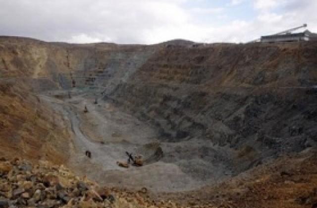 Anglo American отхвърли предложението за сливане с Xstrata