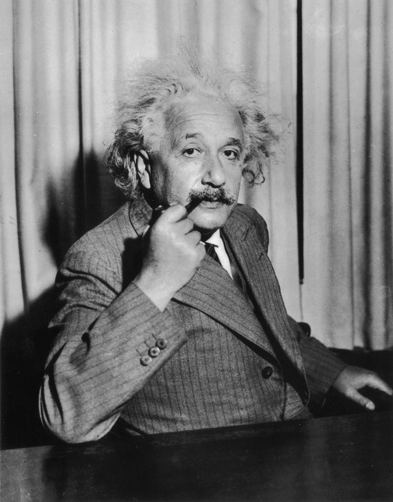 Алберт Айнщайн  с 11,5 милиона долара