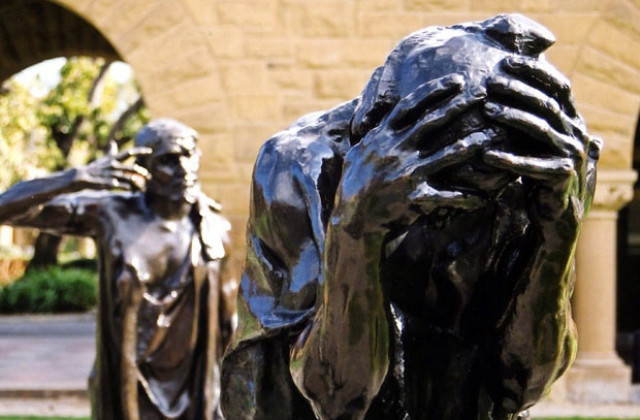 Кога един режим започва да се олюлява?