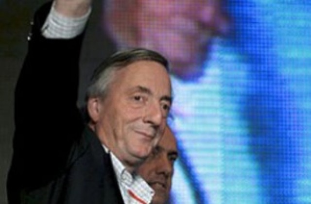 Нестор Кирхнер призна загубата си на изборите в Аржентина