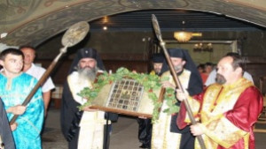 Чудотворна икона пристига във Варна
